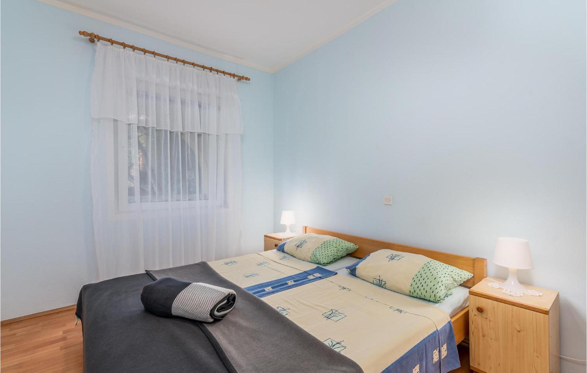 Beautiful Apartment In Pinezici With Wifi Экстерьер фото