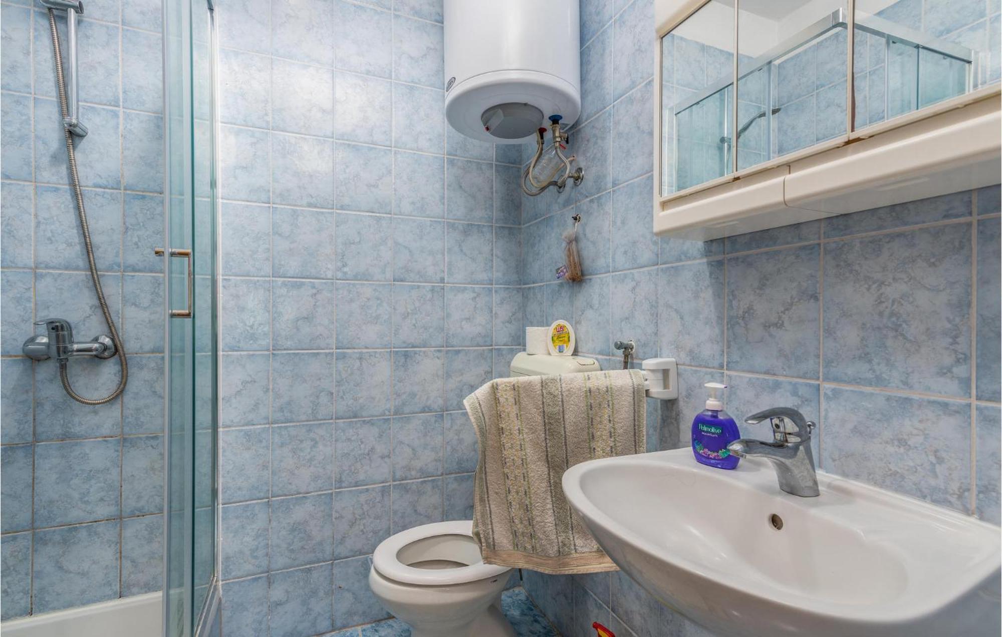 Beautiful Apartment In Pinezici With Wifi Экстерьер фото